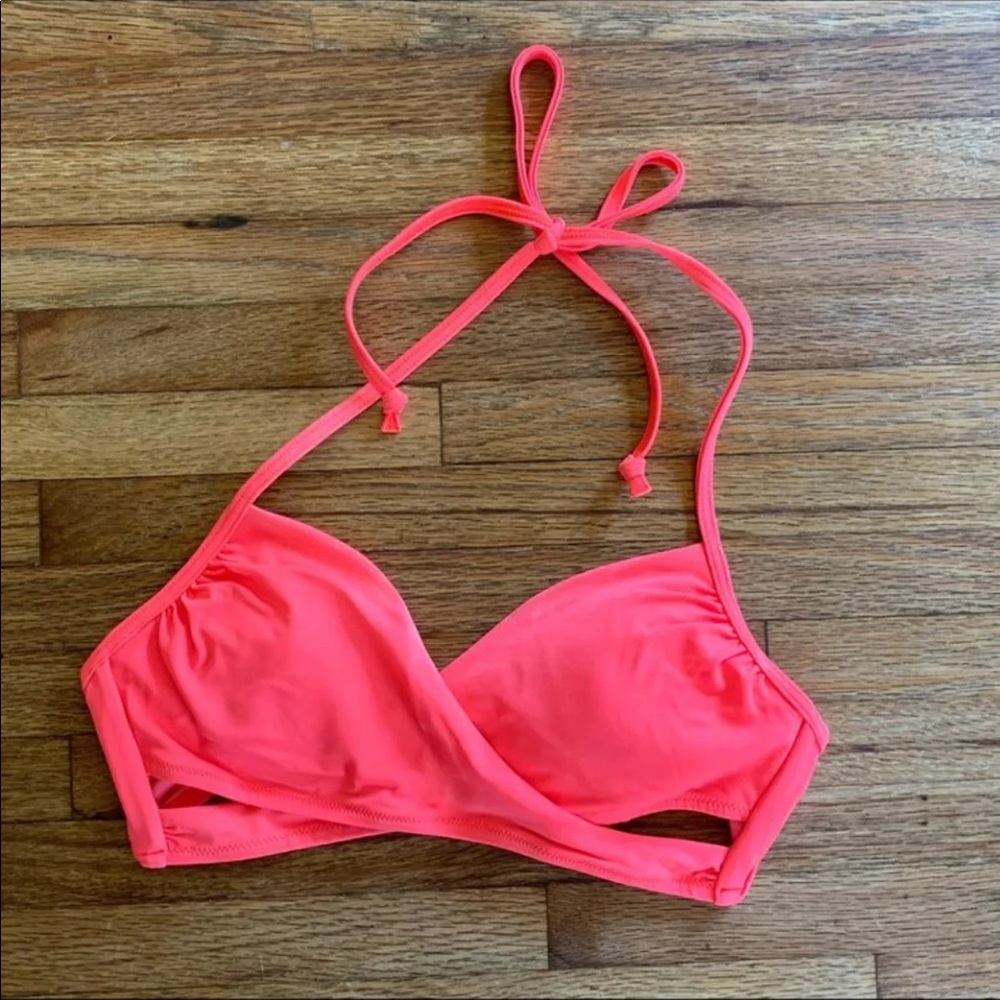 Victoria’s Secret swimsuit top